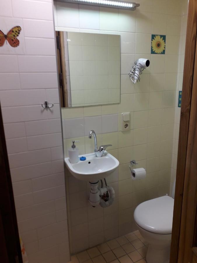 Small Room With A Private External Bathroom Kaunas Ngoại thất bức ảnh